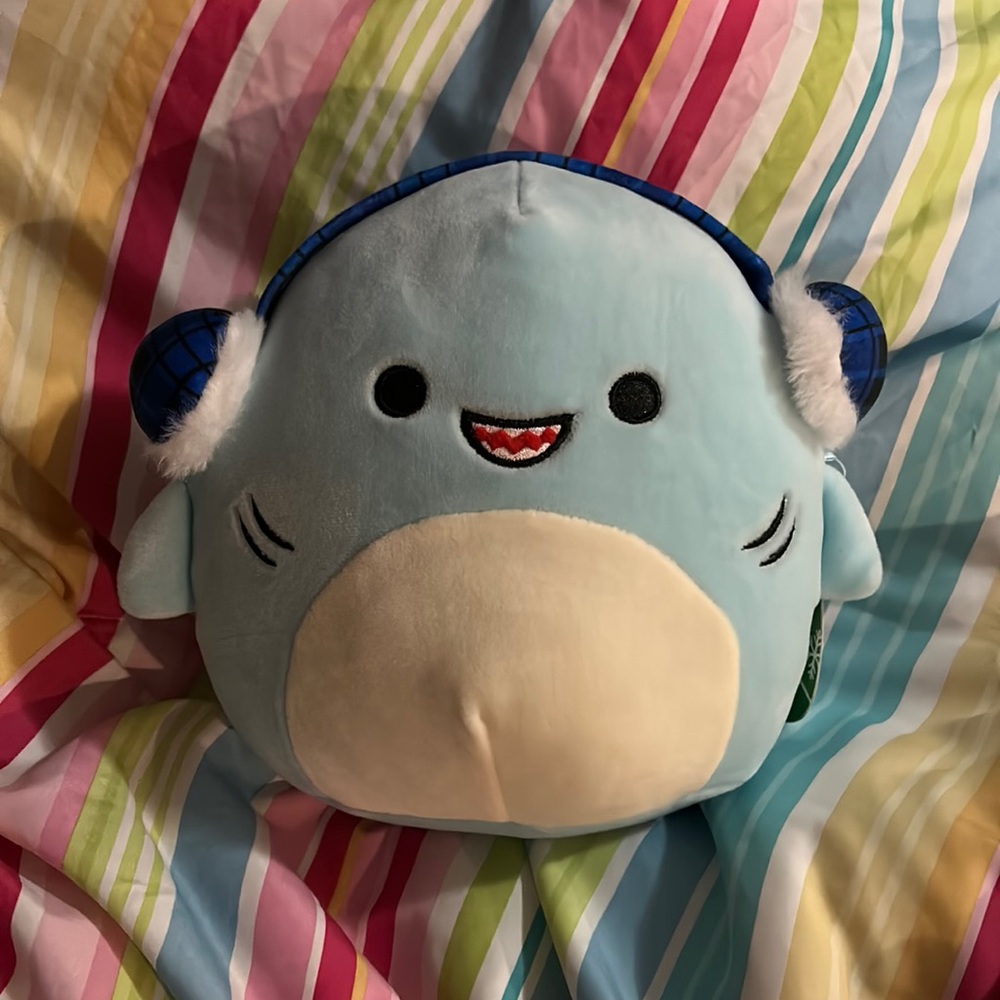 💙𝓢𝓱𝓪𝓻𝓸𝓷💙the shark